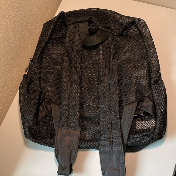 Beis Black Mesh Foldable Travel Backpack - Picture 5 of 6